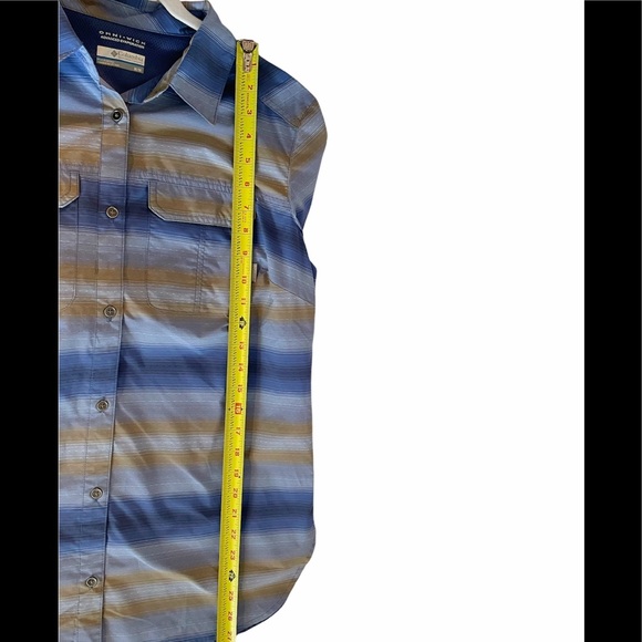 Columbia Women’s Pilsner Peak Ombré Hiking Shirt - Picture 9 of 9